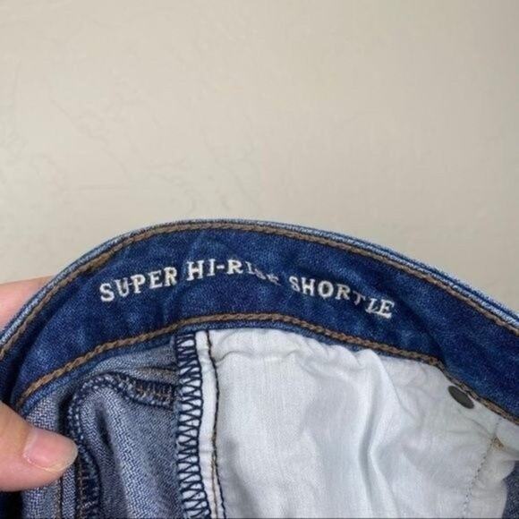 American Eagle Super Stretch X Super Hi-Rise Shortie Medium Wash 4 - Picture 4 of 7